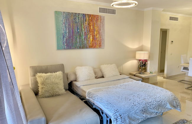 Casares Beach Golf Apartment With Private Garden and Pool Access - Foto 3