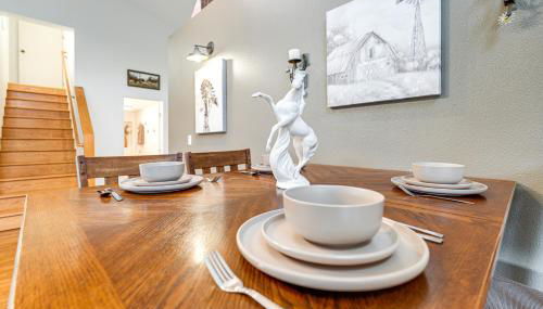 Willamette Valley Home on Working Horse Farm! - Foto 3