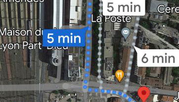 Studio Le Central 350 m de Gare Lyon Part-Dieu, Navette Stade et Arena ,Eurexpo Aéroport- Bus Direct Centre Ville - Photo 2