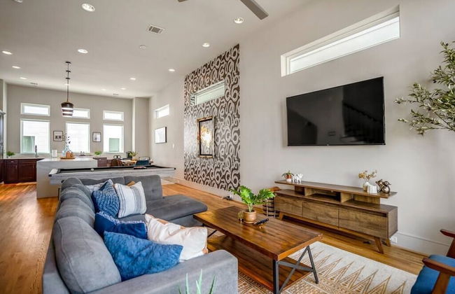 Luxury Downtown Getaway With Breathtaking Views - Foto 28