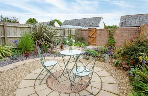 View Cottage - Photo 20