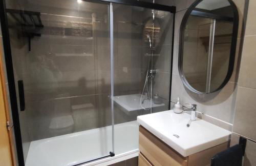 Piso céntrico en Viveiro con aparcamiento - Foto 10