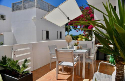 Aquamarine - Gemstone Getaway - Photo 42