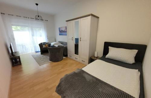 Wohnung in Oberhausen: zentral & ruhig, eigener Eingang - Foto 10