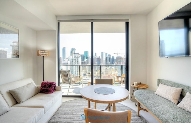 Apartment in New Luxury Condo in Downtown - Photo 25