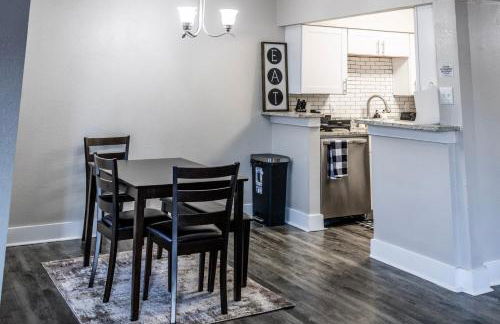 Walk to AT&T Stadium , Globelife from Cozy 2bd/ba Apartment - Photo 5