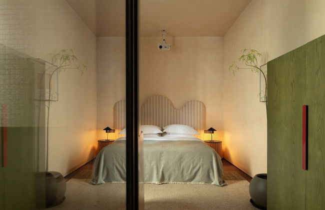 Golden Age Hotel - Photo 33