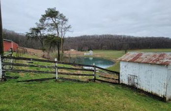 100 Acre Red Brick Ranch Hocking Hills Cabin Hot Tub 12 - Foto 18