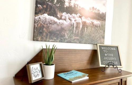 The Jailer's Cottage * Entire Home * Sleeps 12 - Foto 2