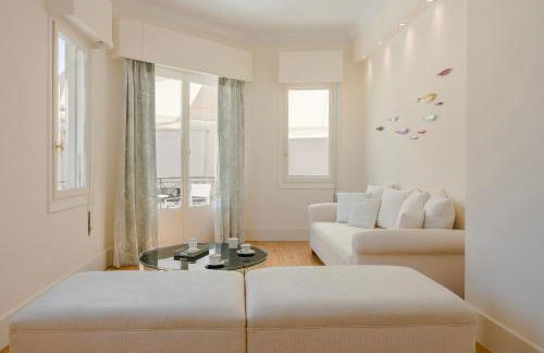 Etoile Luxury Suites - Photo 8