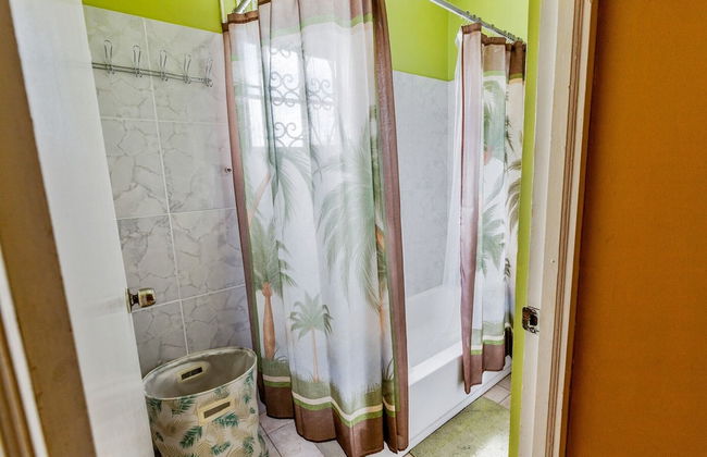 YanceyLargo-6BR Two-Story Estate w/Mountain Views by RedAwning - Foto 33