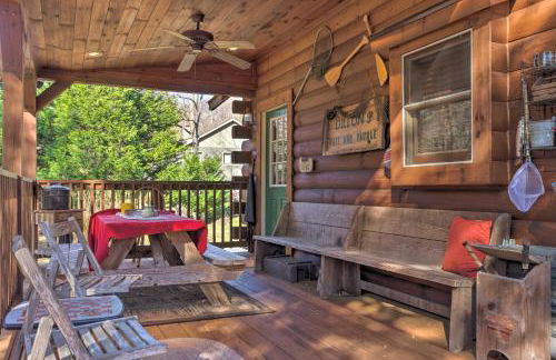 Lake Lure Log Cabin with Grill, Near Hiking! - Foto 2
