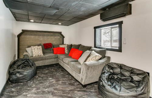 Home Theater and Hot Tub! Home Near Higgins Lake - Foto 10