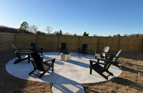 Royal Flush Villa - King Bed near WinStar - Foto 10