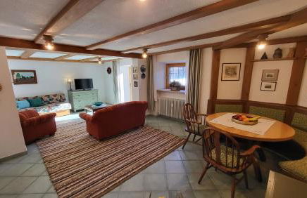 Grosse Wohnung mit Garten und Bergblick - Foto 6