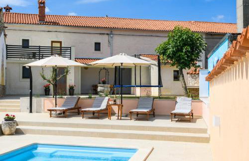 House Angela with private pool, private parking, wi-fi and fully fenced garden - WiiBuk - Foto 17