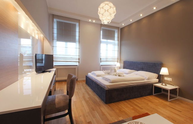 Christiano Apartments - Photo 2