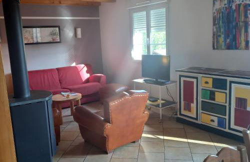 Chalet spacieux avec balcon, WiFi gratuit, proche lac et station de ski - FR-1-589-140 - Photo 32