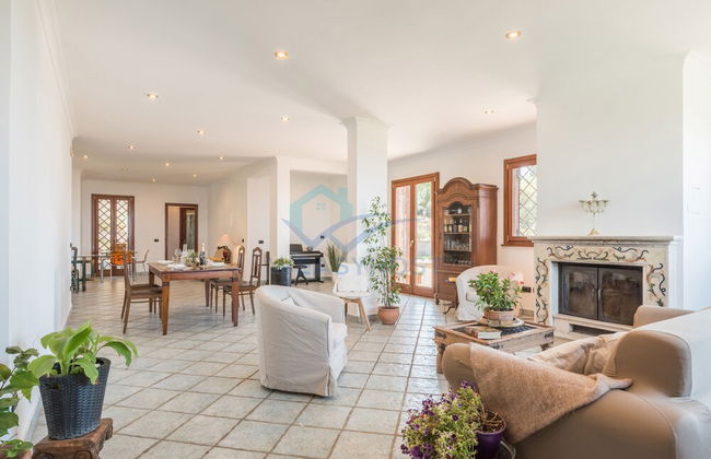 New Refined Villa Rayskaya In Monte Compatri - Foto 36