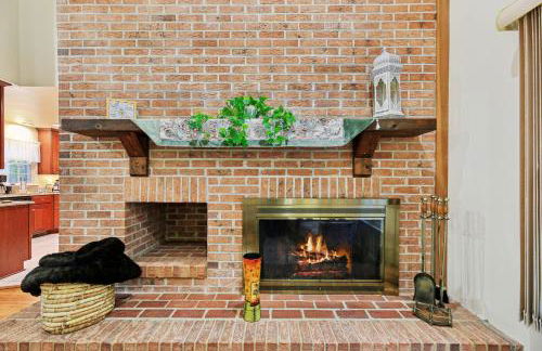 DC Luxury Retreat in Forest Spacious Full of Fun - Foto 9