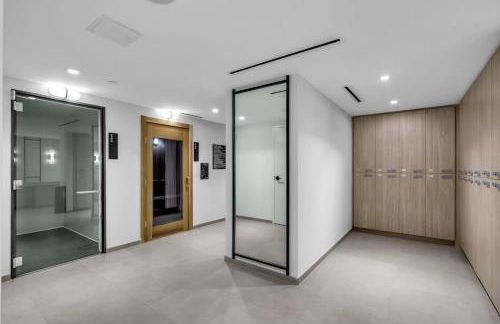 Modern Downtown Condo with Pool Gym BBQ Game Room CoWorking Spaces - Foto 61