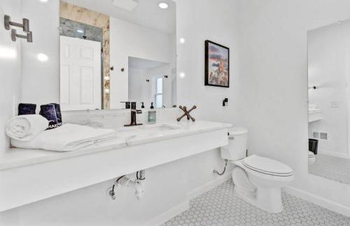 Trendy Two-Level Apartment - Foto 15