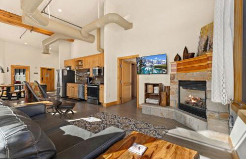 Spacious Dtwn Estes Park Loft Condo 4 Mi to RMNP - Foto 8