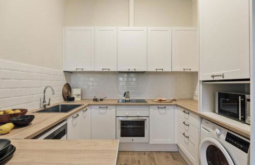 Ada - 2 bedrooms and balcony in Eixample Dreta - Foto 4