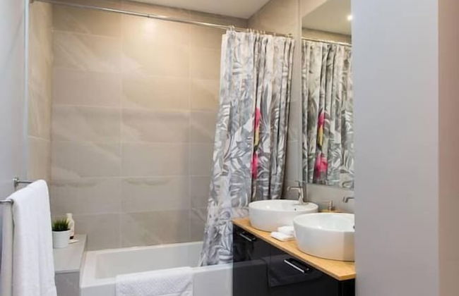 Brand New 3 Bedroom With Rooftop Patio - Foto 60