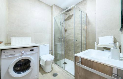 AZA14 - Amplio Piso de 3 dormitorios, 2 baños y terraza, en Chamartín, Madrid - Foto 37