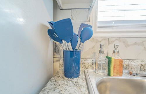 SuperValue Suite #6 @ East End Revitalized - Foto 8