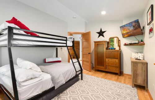 Cozy Pine Cabin Pool Access - Foto 5