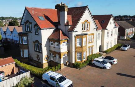 Northampton 3 Bed 3 Bathroom New Duplex Apartment - Photo 10