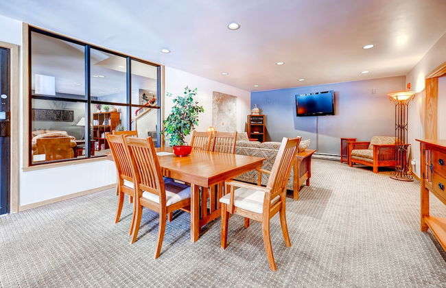 Cedars Lodge Condos by CRMR - Foto 5