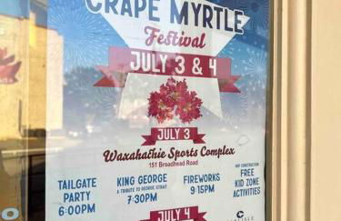 Waxahachie Queen bed, 10 mins 2 DWNT & Medical managed by stay albatross rentals 254-500-2317 - Foto 15