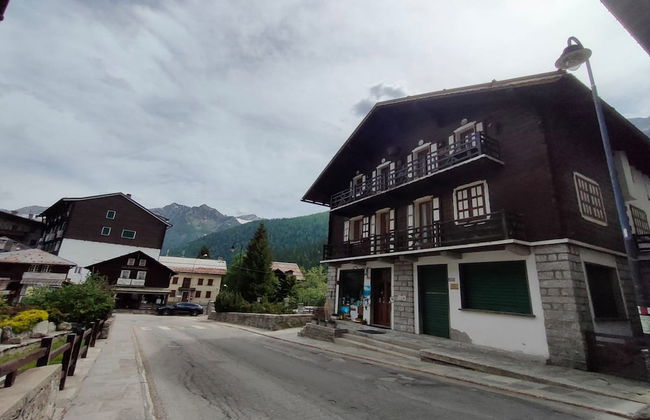 Monterosa Cozy Apartment 200m From Ski - Foto 23