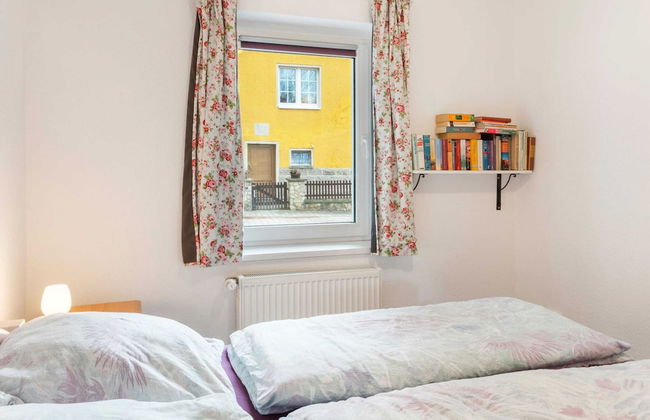 Serene Holiday Home in Naumburg near River - Foto 4