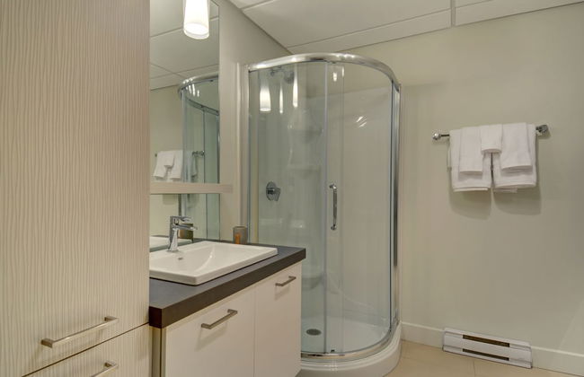 Corporate Stays La Garde Apartments - Photo 5