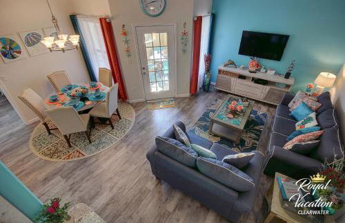 Royal Dream at Avalon Clearwater - Pool & Free Parking - 10 Min Drive to Clearwater Beach - Foto 1