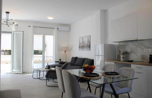 ARIS Urban Gazi - Foto 1