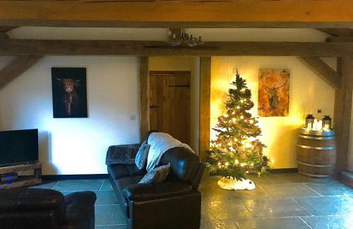 Trelaske Mill Cider Barn-with Hot Tub, Fire Pit BBQ - Foto 9