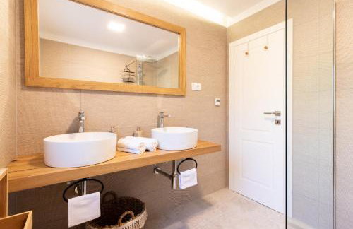 Villa Moretto with Private Pool & Jacuzzi - Rijeka area - Photo 32