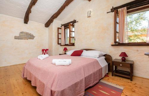 Villa Denis Village in Central Istria for 28 people pet friendly complex of 4 stone houses - Photo 45