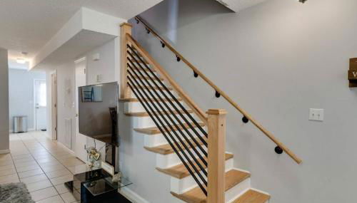 Prime Location With Balcony Near Broadway and Top Golf - Foto 5