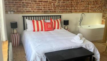 Holt GRDN House A beautiful 1 bedroom house with freestanding bathtub and log burners - Foto 4