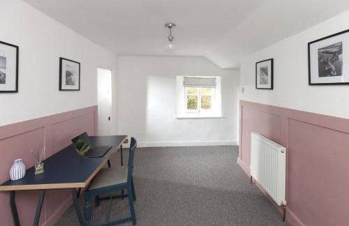 Hurst Cottage - A Cosy 2-Bedroom Cottage Escape in Dorset - Photo 4