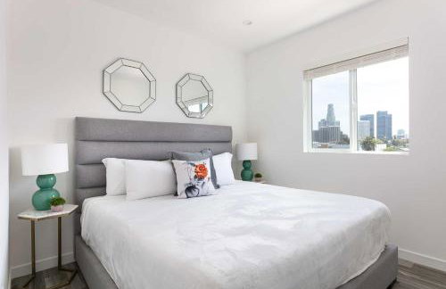 Central 4BR Townhome Modern Perks - Foto 18