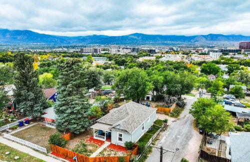 Memorial Row Downtown Escape w Mountain Views - Foto 44