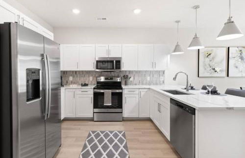 Contemporary Living 5 Min From Downtown - Foto 7