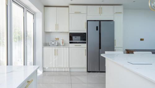 Spacious 4BR Home Garden & Office Space - Foto 3